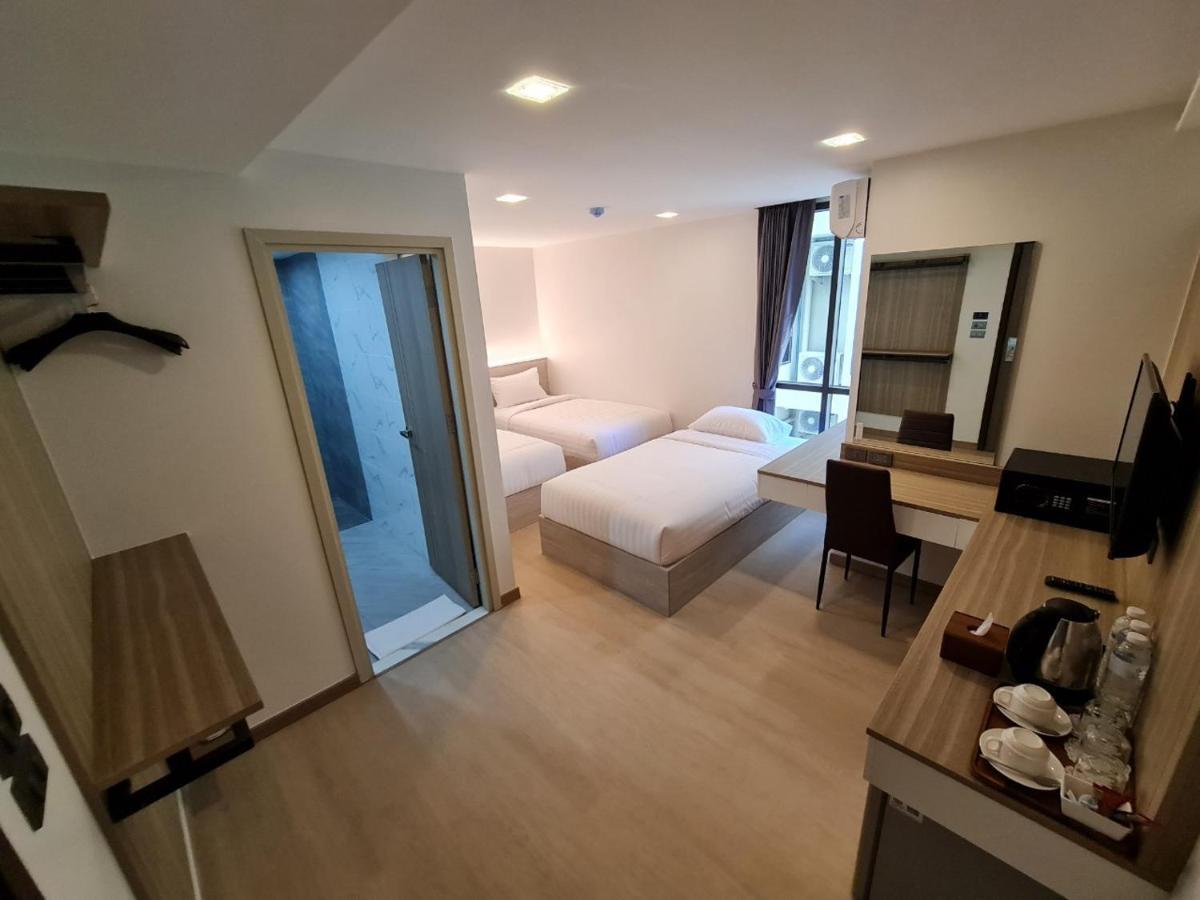 Thana Wisut Hotel Bangkok Luaran gambar