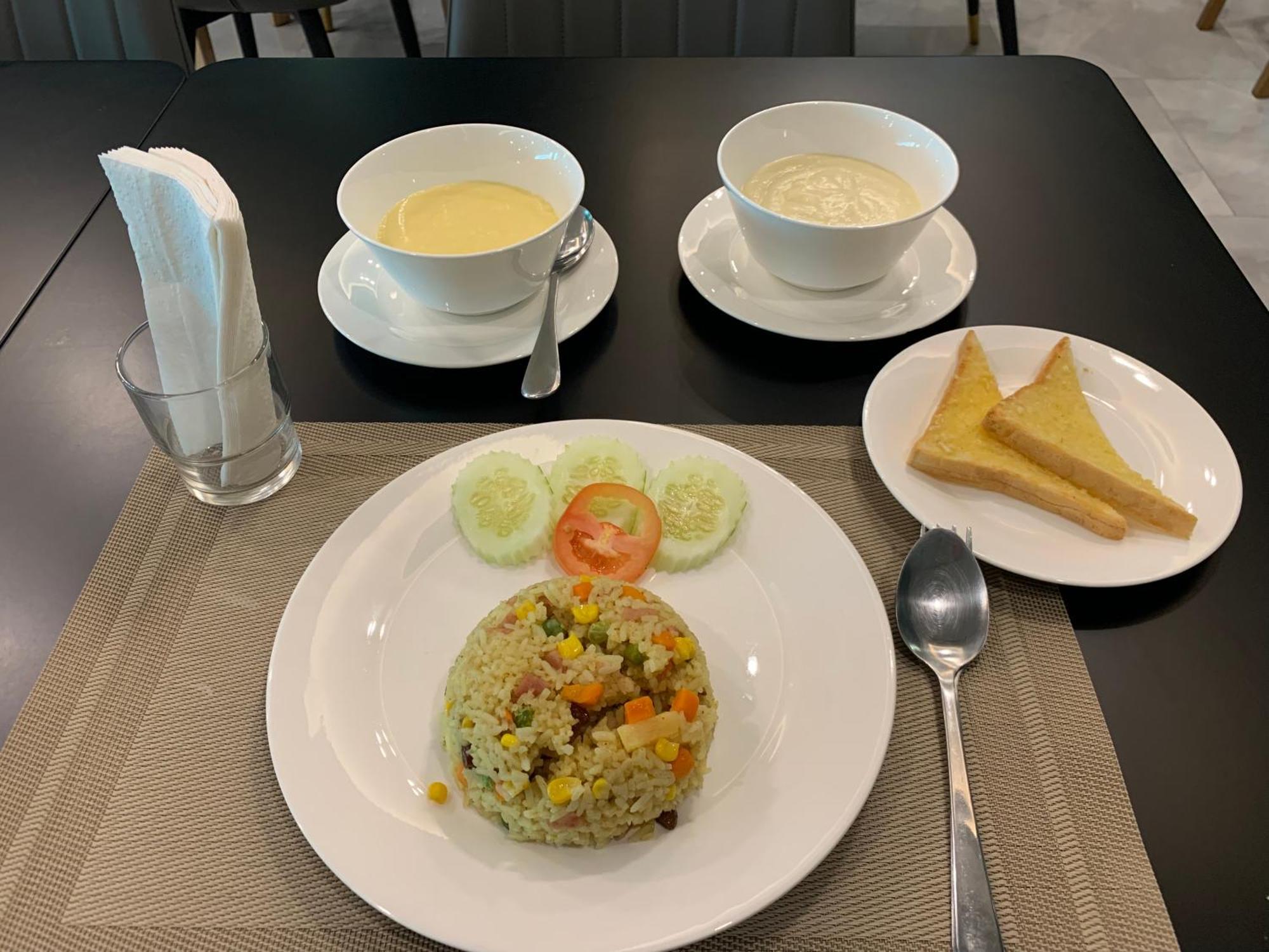 Thana Wisut Hotel Bangkok Luaran gambar